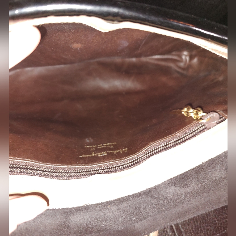 Salvatore Ferragamo Vintage 80's EUC+ Firenze 8 Beige Leather Crossbody Bag - Picture 12 of 12